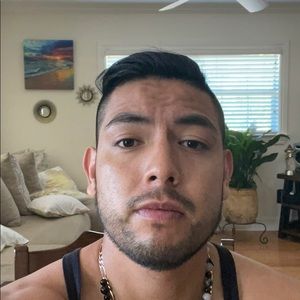 Meet your Posher, Javier